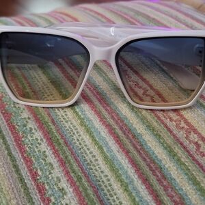 Stylish White Sunglasses NEW